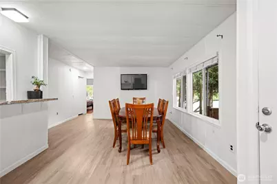 7701 Hardeson Road #100, Everett, WA 98203 - Photo 11