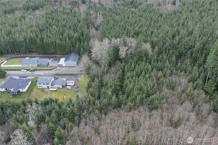 921 Ocean Ave, Cosmopolis, WA 98537 - Photo 1