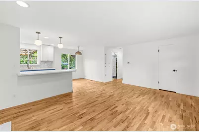 8315 198th Street SW, Edmonds, WA 98026 - Photo 9