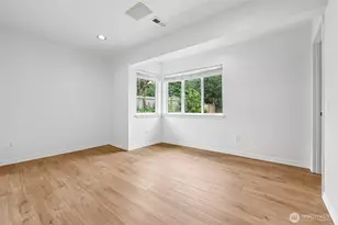 317 NE 91st St, Seattle, WA 98115 - Photo 25