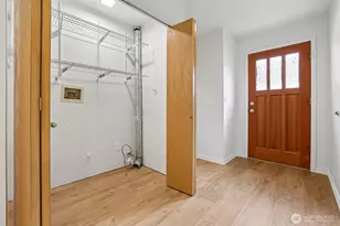 317 NE 91st St, Seattle, WA 98115 - Photo 33