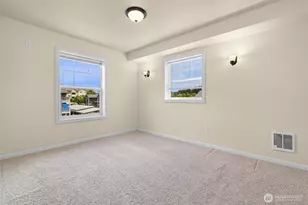 680 32nd St, Bellingham, WA 98225 - Photo 17