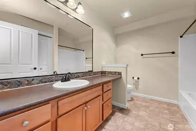 680 32nd Street #C402, Bellingham, WA 98225 - Photo 9