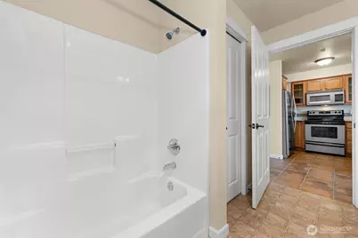 680 32nd Street #C402, Bellingham, WA 98225 - Photo 11