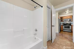 680 32nd St, Bellingham, WA 98225 - Photo 11