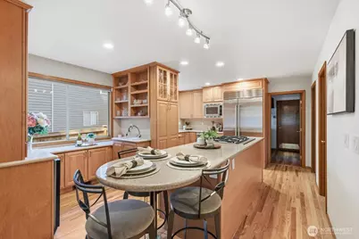 4649 244th Place SE, Sammamish, WA 98029 - Photo 15