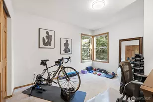4649 244th Pl SE, Sammamish, WA 98029 - Photo 35