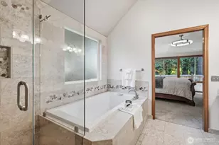 4649 244th Pl SE, Sammamish, WA 98029 - Photo 23