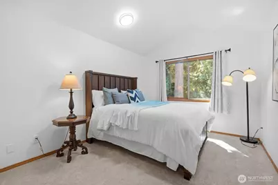 4649 244th Place SE, Sammamish, WA 98029 - Photo 31