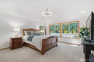 4649 244th Pl SE, Sammamish, WA 98029 - Photo 19