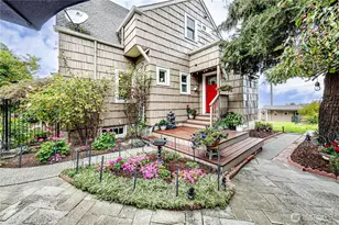 1221 E 2nd St, Port Angeles, WA 98362 - Photo 3