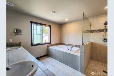 4008 H Avenue, Anacortes, WA 98221 - Photo 13