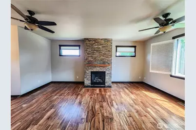 4008 H Avenue, Anacortes, WA 98221 - Photo 5
