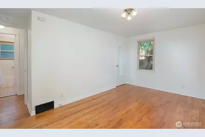 228 NW 56th Street, Seattle, WA 98107 - Photo 11