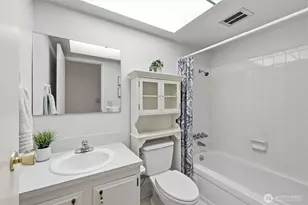 12217 NE 68th Pl, Kirkland, WA 98033 - Photo 15