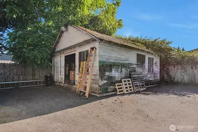 707 Beach Avenue, Marysville, WA 98270 - Photo 17