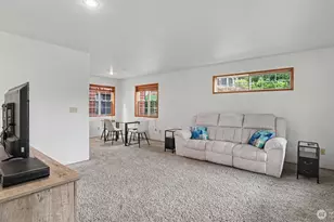 14422 200th Ave SE, Renton, WA 98059 - Photo 3