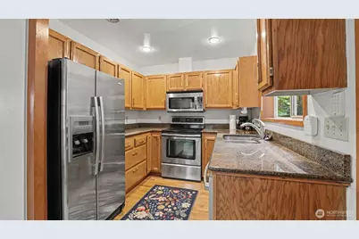 14422 200th Avenue SE, Renton, WA 98059 - Photo 9
