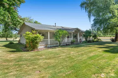 603 Gish Road, Onalaska, WA 98570 - Photo 3