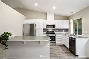 21305 110th St Ct E, Bonney Lake, WA 98391 - Photo 3