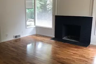 5518 25th Ave NE, Seattle, WA 98105 - Photo 3