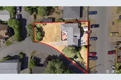 9725 Phinney Avenue N, Seattle, WA 98103 - Photo 3