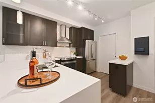 1760 NW 56th St, Seattle, WA 98107 - Photo 11