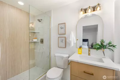 2518 36th Avenue W, Seattle, WA 98199 - Photo 17