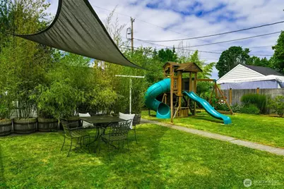 2010 Virginia Avenue, Everett, WA 98201 - Photo 17