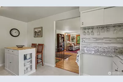 1335 N 180th Street, Shoreline, WA 98133 - Photo 7