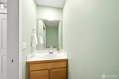 15637 NE 92nd Way #B2101, Redmond, WA 98052 - Photo 17