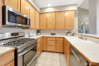 15637 NE 92nd Way #B2101, Redmond, WA 98052 - Photo 15