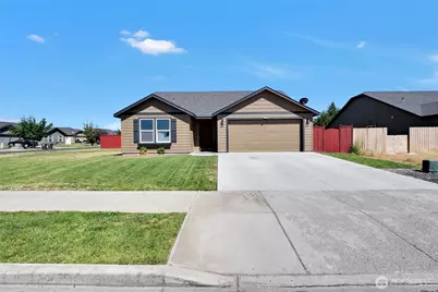 801 S Wilder Street, Moses Lake, WA 98837 - Photo 1