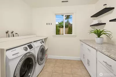 310 Skyline Drive, Edmonds, WA 98020 - Photo 31