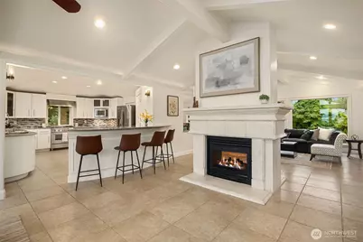 310 Skyline Drive, Edmonds, WA 98020 - Photo 9