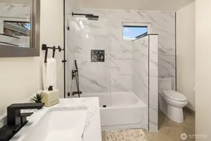 310 Skyline Dr, Edmonds, WA 98020 - Photo 19