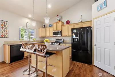 7707 88th Place NE, Marysville, WA 98270 - Photo 9
