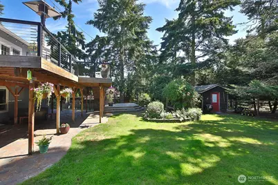 2130 Fairway Lane, Oak Harbor, WA 98277 - Photo 33
