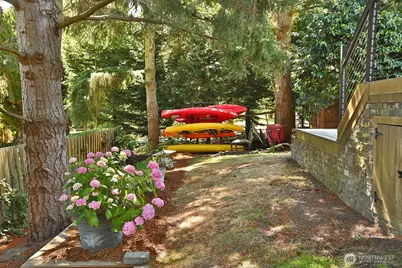 2130 Fairway Lane, Oak Harbor, WA 98277 - Photo 35