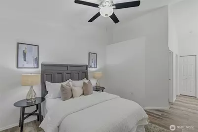 18585 NE 57th Street #H18585, Redmond, WA 98052 - Photo 13