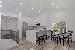 18585 NE 57th St, Redmond, WA 98052 - Photo 9