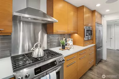 3001 Hunts Point Road, Bellevue, WA 98004 - Photo 19