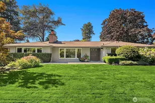 3001 Hunts Point Rd, Bellevue, WA 98004 - Photo 3