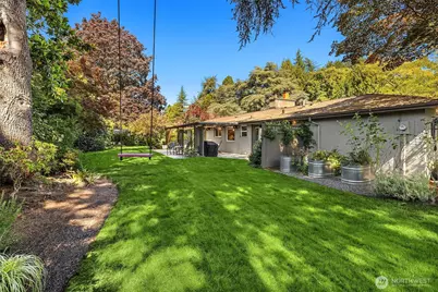 3001 Hunts Point Road, Bellevue, WA 98004 - Photo 31
