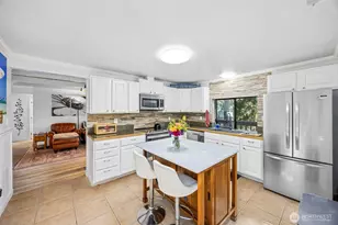 360 Kingsway W, Bremerton, WA 98312 - Photo 11