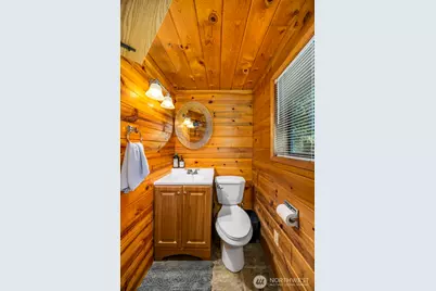 360 Kingsway W, Bremerton, WA 98312 - Photo 25