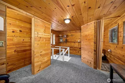 360 Kingsway W, Bremerton, WA 98312 - Photo 23