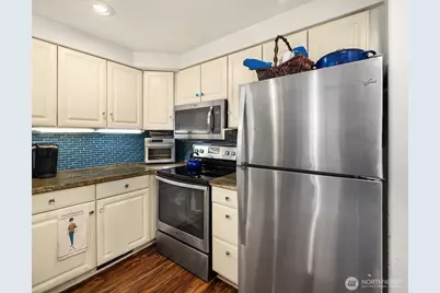 1024 5th Avenue S #C001, Edmonds, WA 98020 - Photo 17