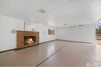 10412 61st Avenue S, Seattle, WA 98178 - Photo 13