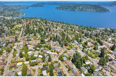 10412 61st Avenue S, Seattle, WA 98178 - Photo 25